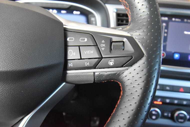 Vehicle Image 38