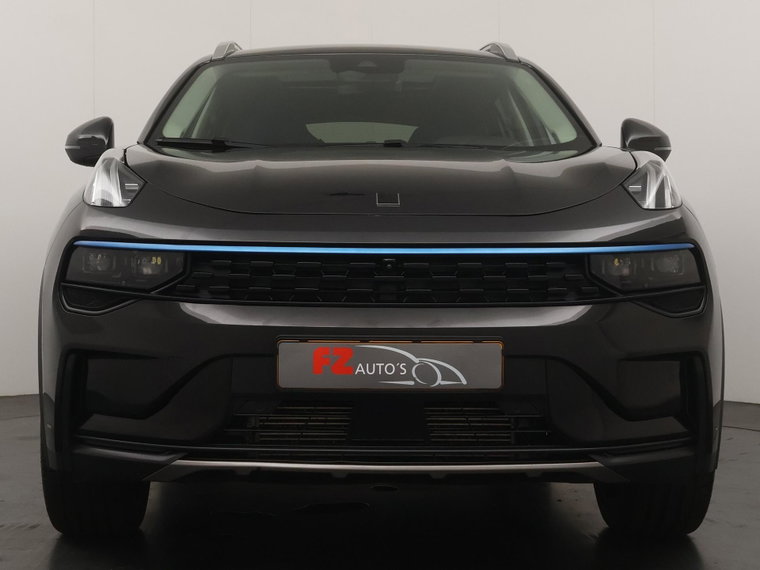Vehicle Image 8