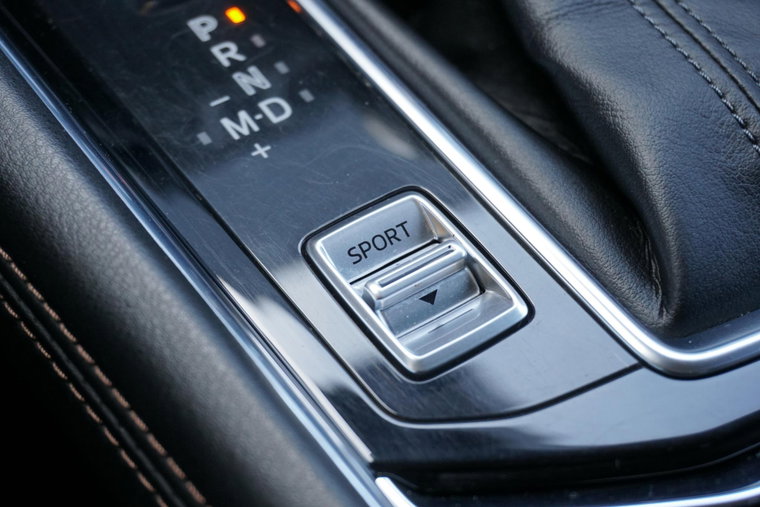 Vehicle Image 38