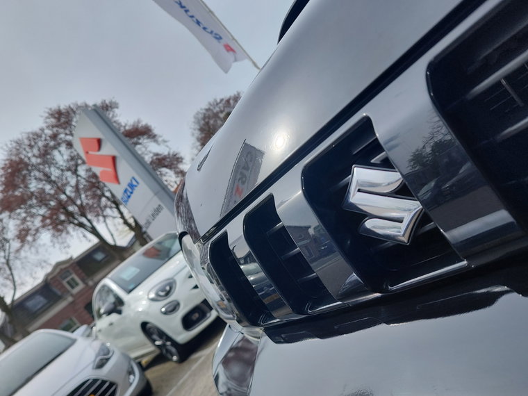 Vehicle Image 30