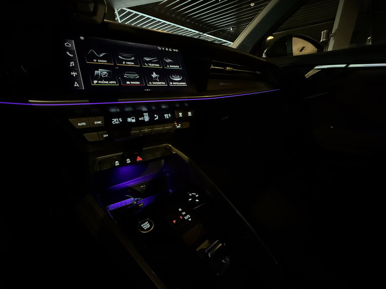 Vehicle Image 31