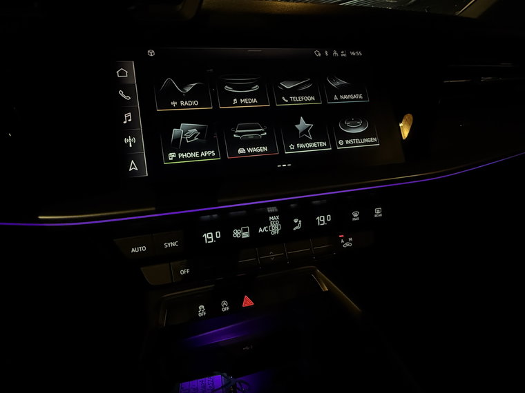 Vehicle Image 34