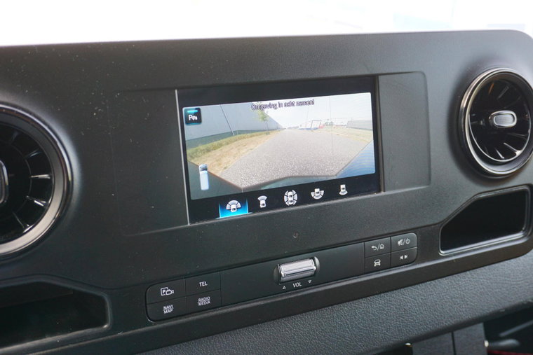 Vehicle Image 37