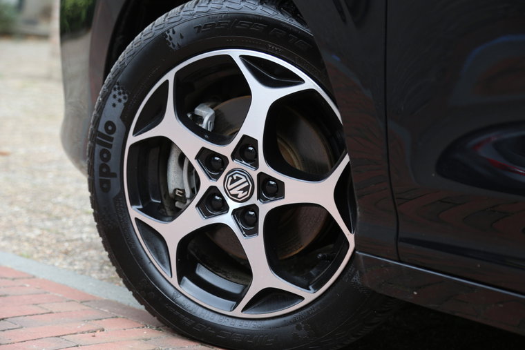 Vehicle Image 19