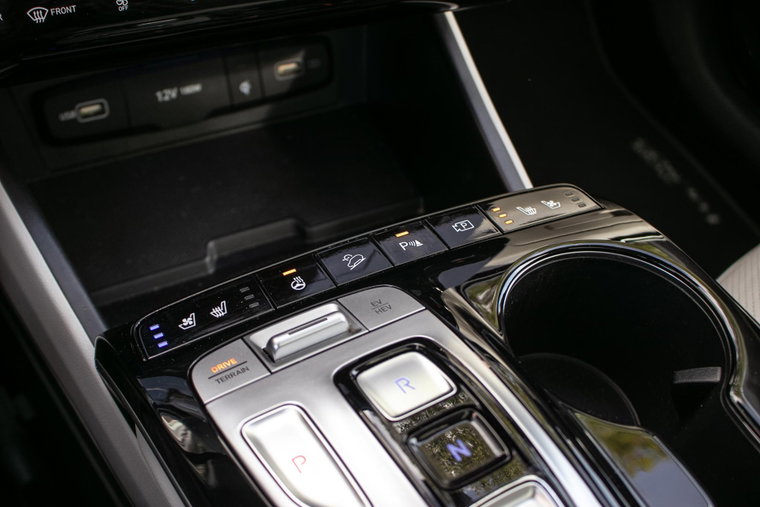 Vehicle Image 22