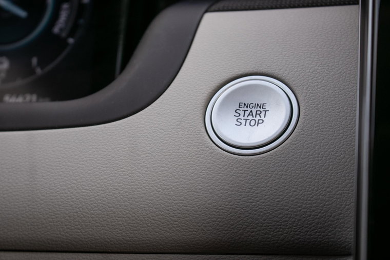 Vehicle Image 25