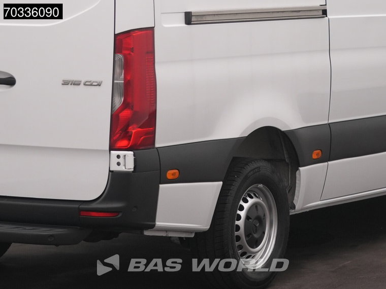 Vehicle Image 39