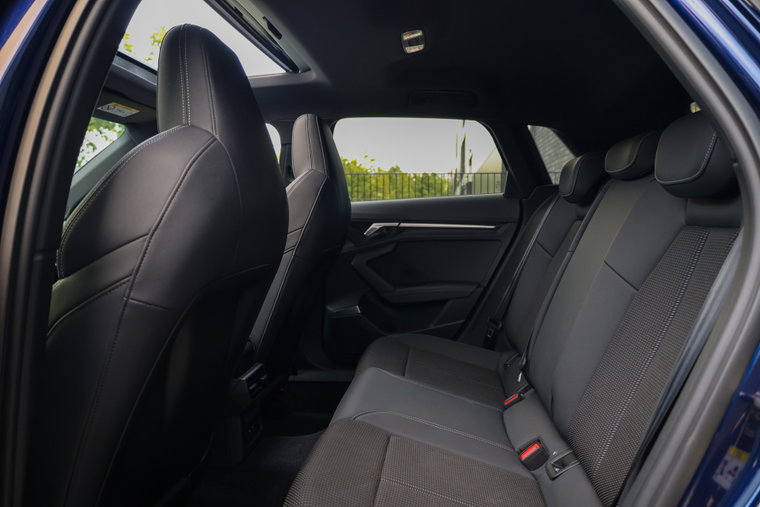 Vehicle Image 40