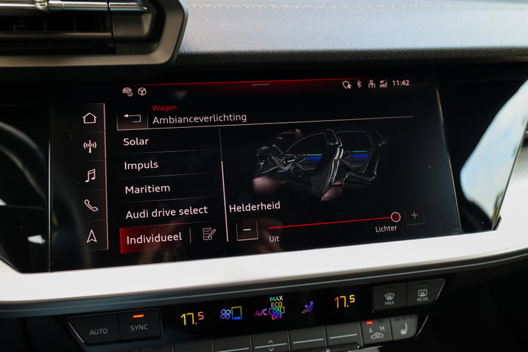 Vehicle Image 45
