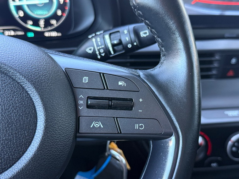Vehicle Image 29