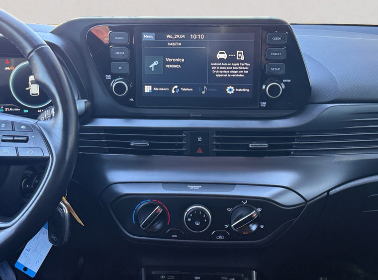 Vehicle Image 38