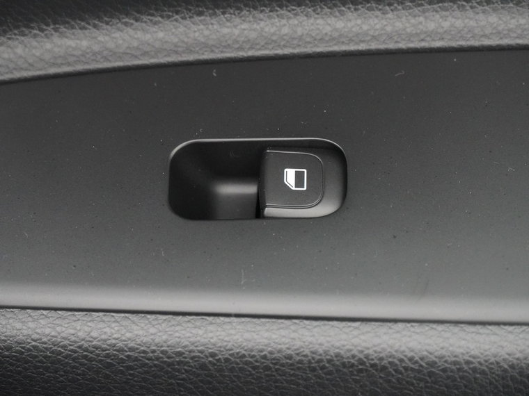 Vehicle Image 42