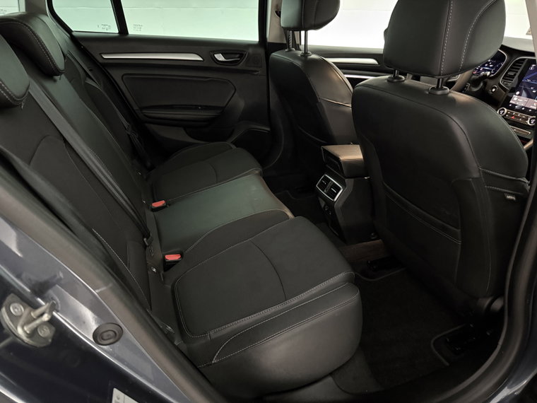 Vehicle Image 37