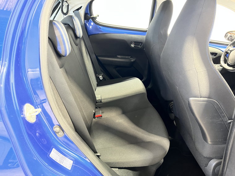 Vehicle Image 31