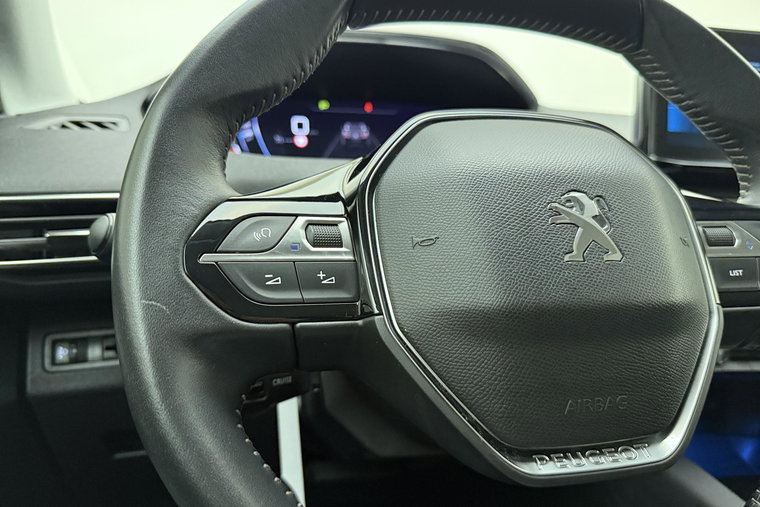 Vehicle Image 23