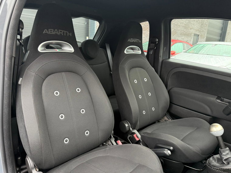 Vehicle Image 31