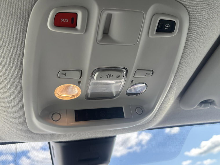 Vehicle Image 35