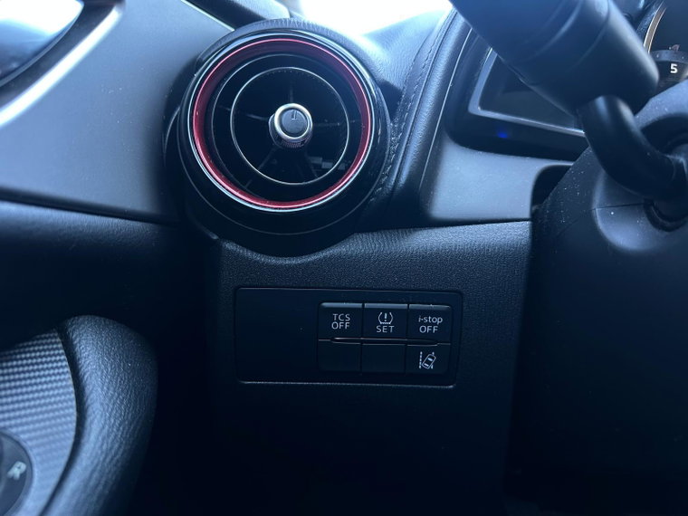 Vehicle Image 17