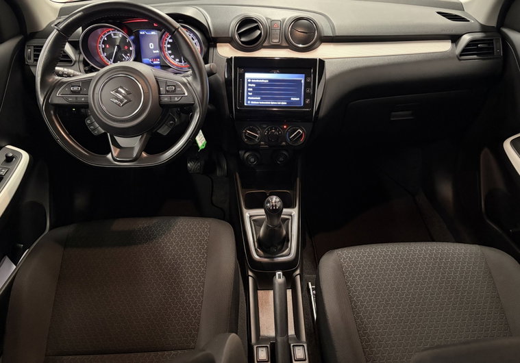 Vehicle Image 11