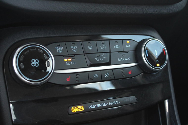 Vehicle Image 27