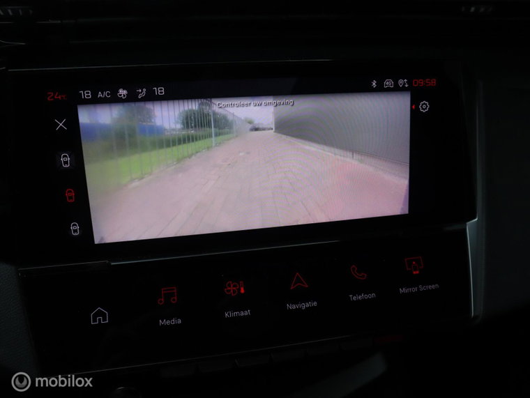 Vehicle Image 24