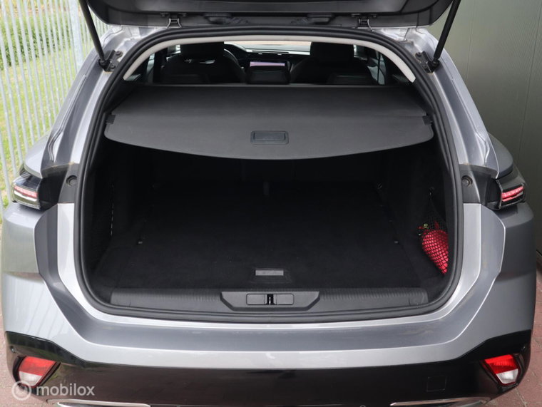 Vehicle Image 38