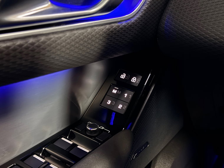 Vehicle Image 35