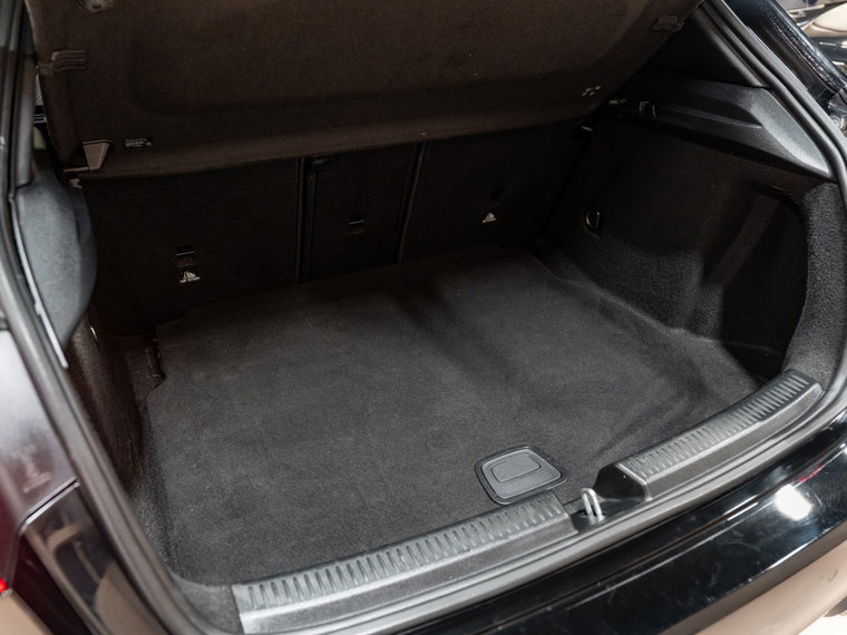 Vehicle Image 39
