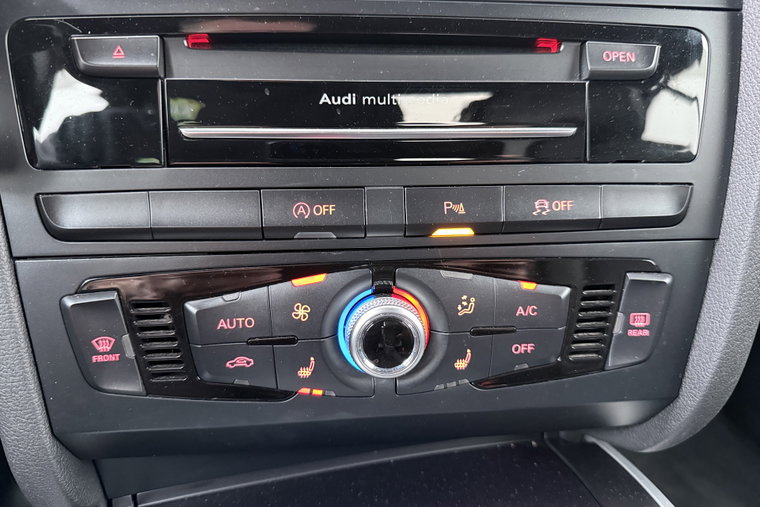 Vehicle Image 29