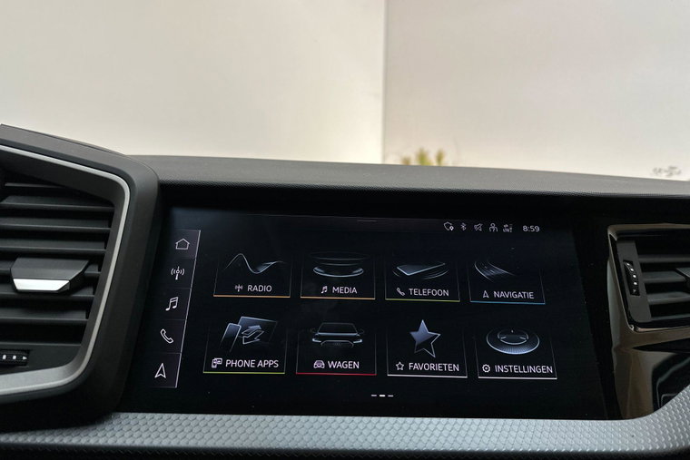 Vehicle Image 23