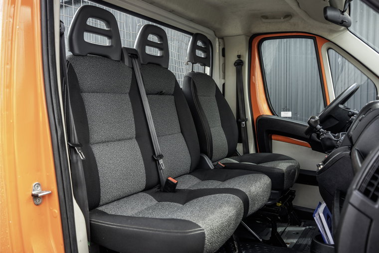 Vehicle Image 13