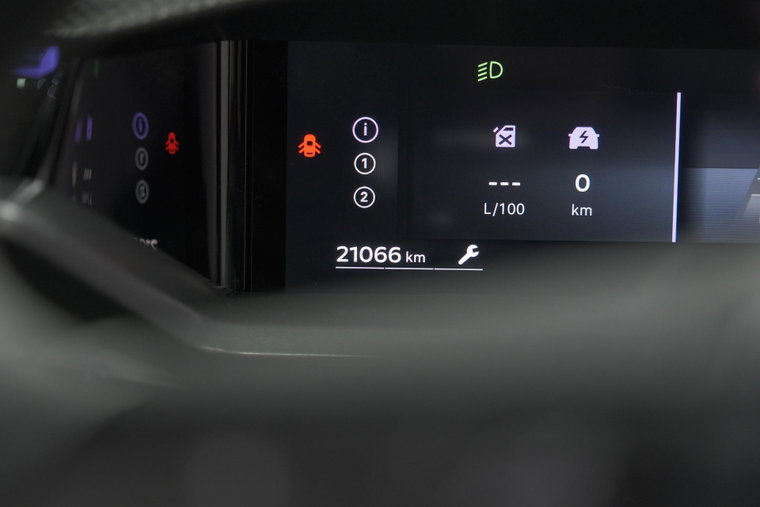 Vehicle Image 38