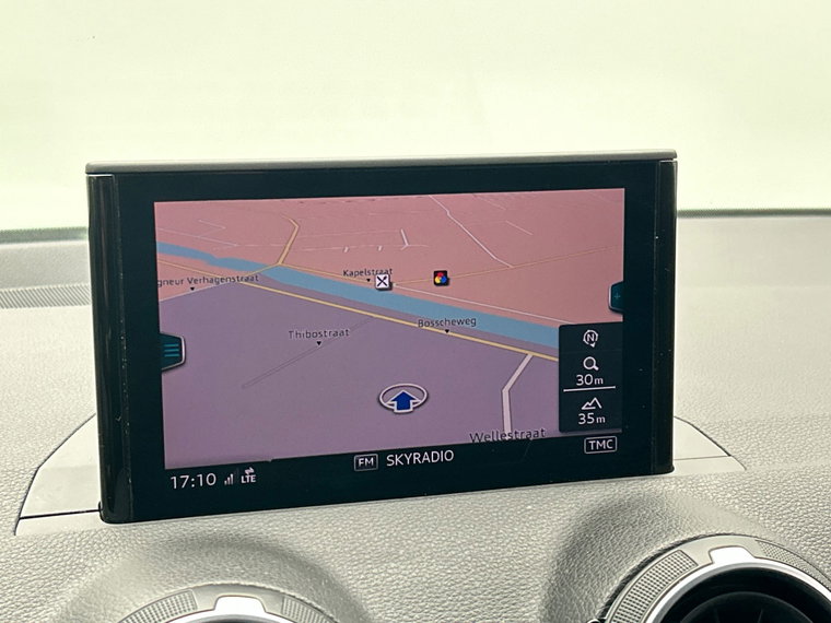 Vehicle Image 17