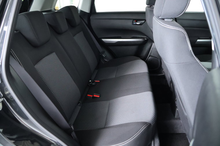 Vehicle Image 14