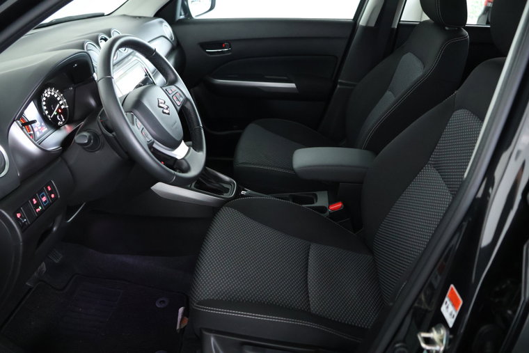 Vehicle Image 7
