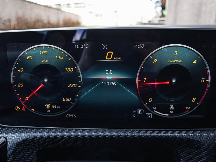 Vehicle Image 12