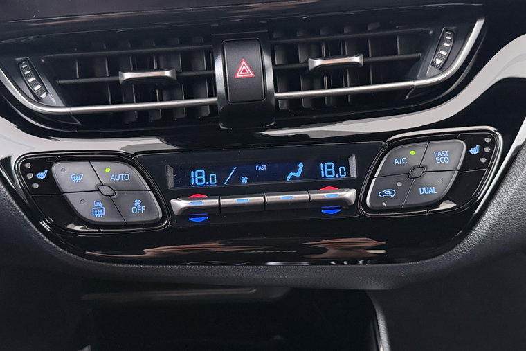 Vehicle Image 27