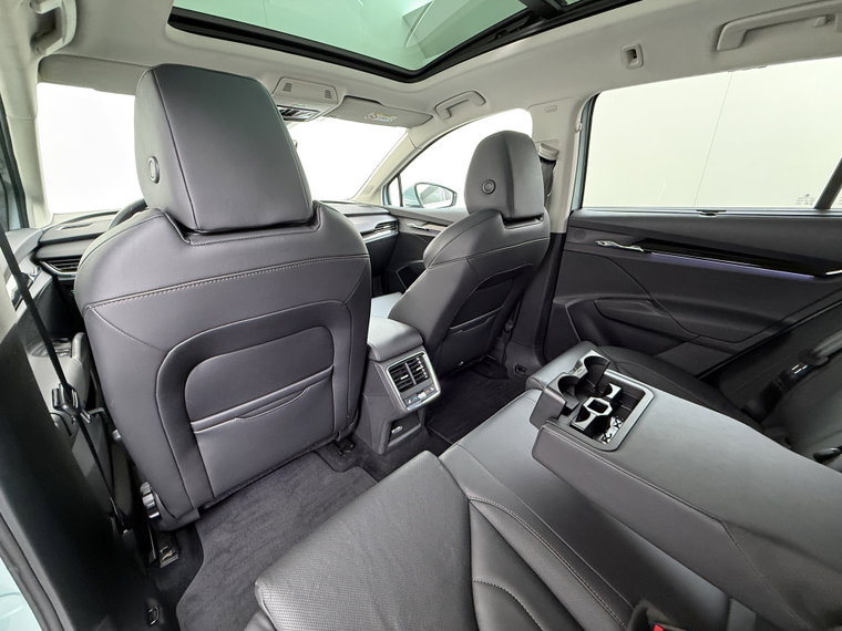 Vehicle Image 40