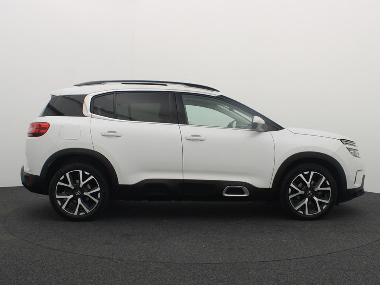 Vehicle Image 17
