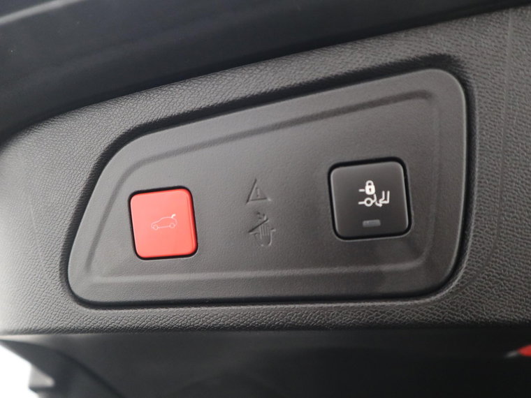 Vehicle Image 42