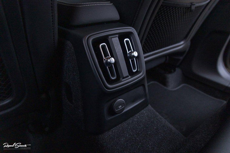 Vehicle Image 41
