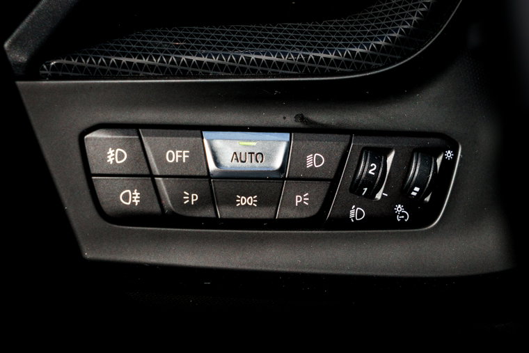 Vehicle Image 32