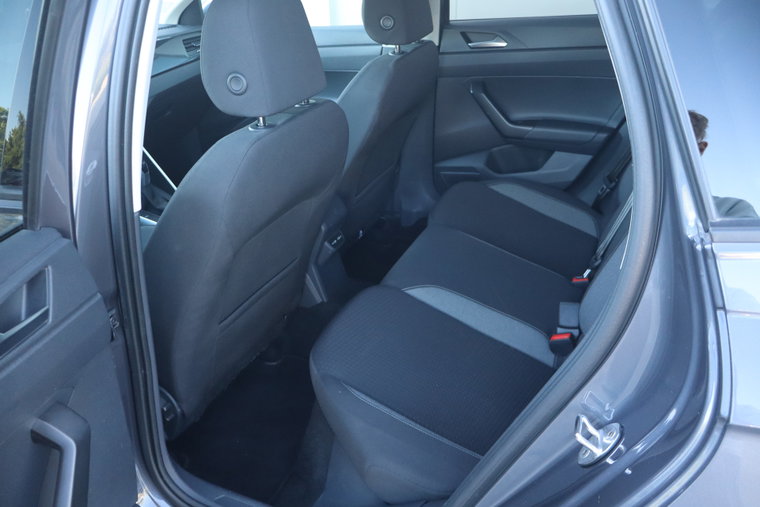 Vehicle Image 26