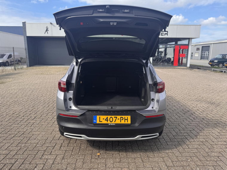 Vehicle Image 22