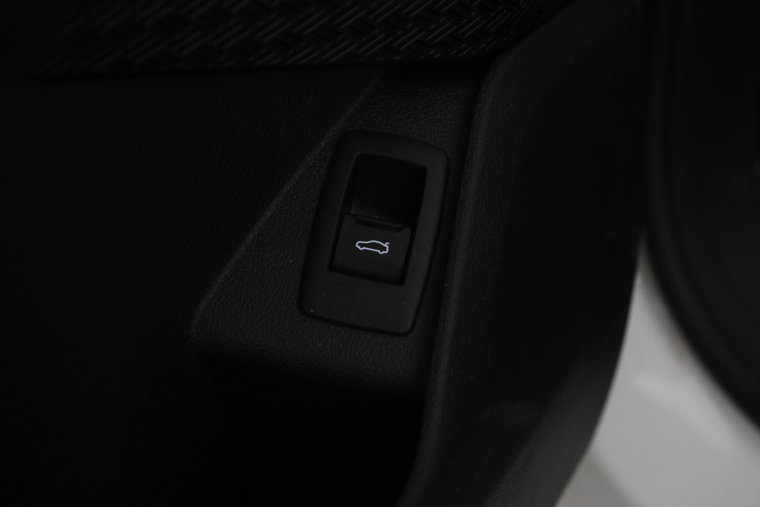 Vehicle Image 27