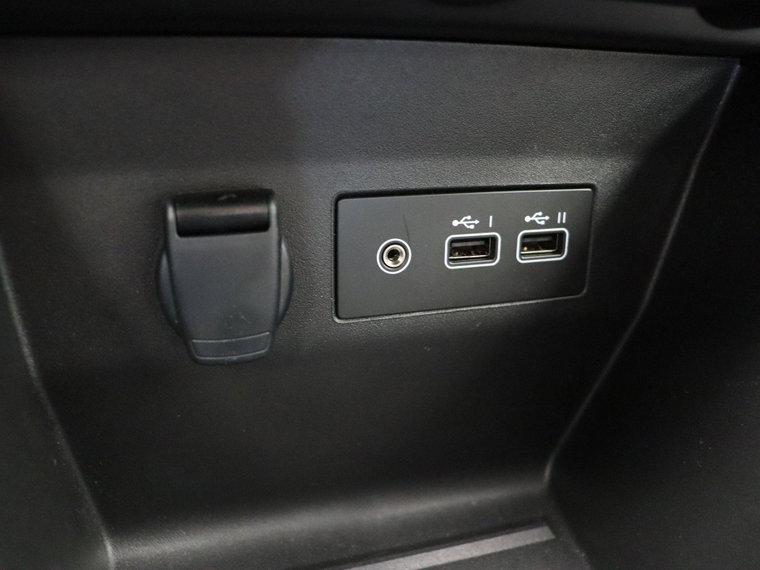 Vehicle Image 26