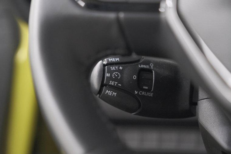 Vehicle Image 33