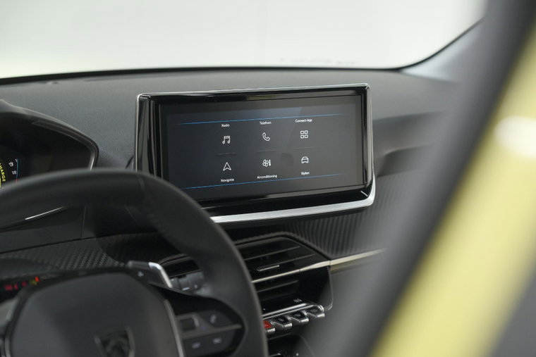 Vehicle Image 38