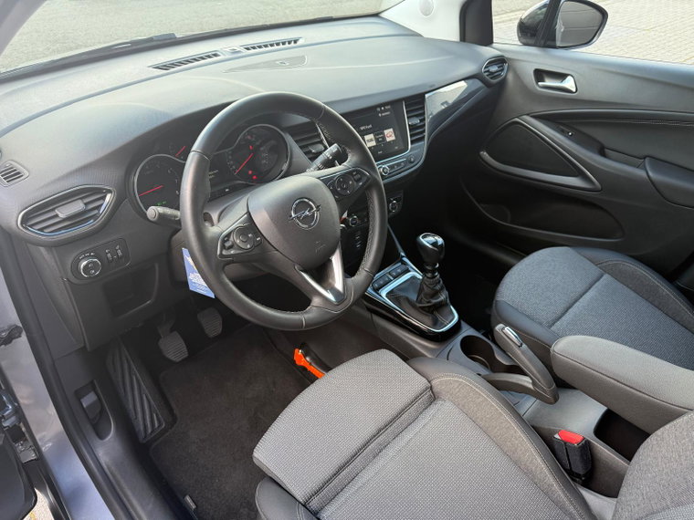 Vehicle Image 17