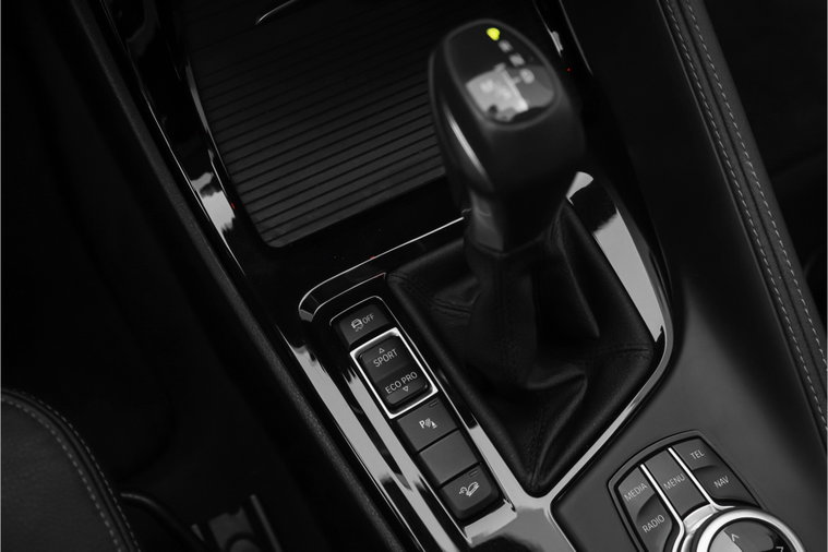 Vehicle Image 32